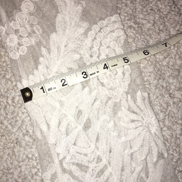 Lace Long Sleeve Dress - Picture 6 of 8